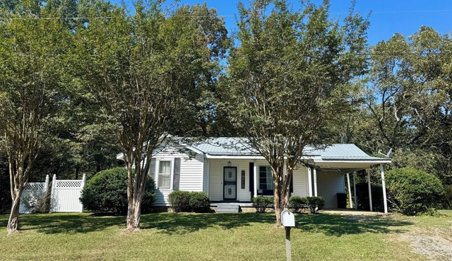 Relax & Unwind in a Charming 2BR Home with Golf Course Views!