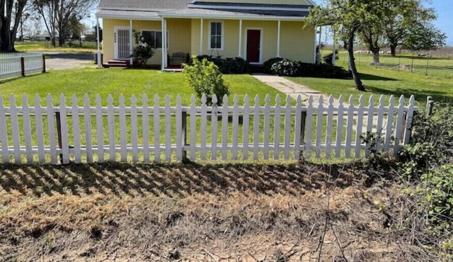 Relax & unwind in unique Farmhouse, Elk Grove, CA