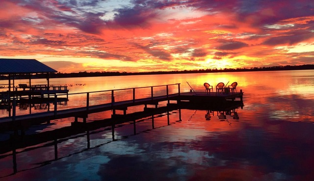 Relax/Watch Sunsets & Birds Over Lake Between Lk Placid & Sebring at LoonCottage