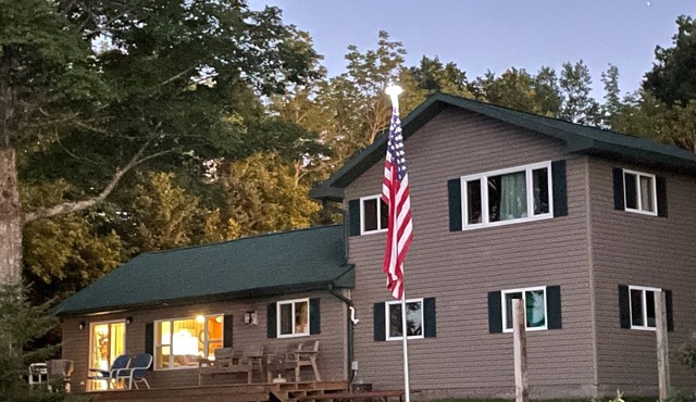 Relax with a view at Oasis North on Lake Gogebic