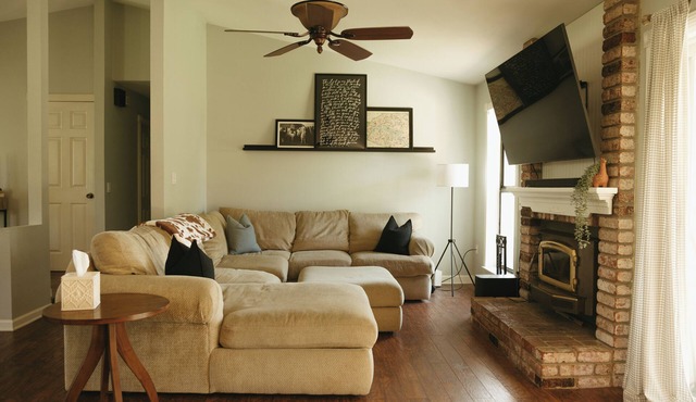 Relax with the family in this beautiful 3 bedroom, 1 nursery, 2 bathroom home!