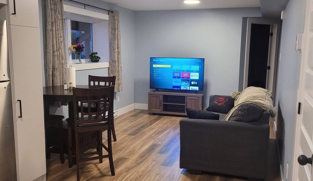 Relax with the whole family at this peaceful place to stay. Close to yyt.