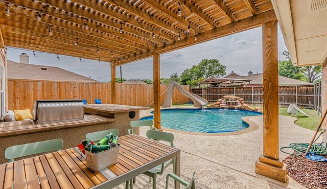 Relax with the whole family at this peaceful place to stay.
