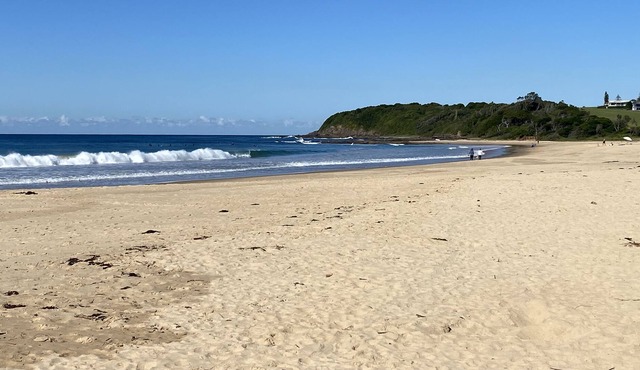 Relax With Your Family & Friends on This Beautiful Ocean Front Property