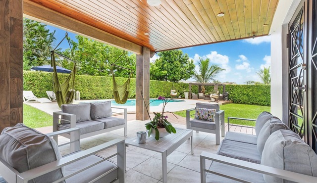 Relaxation and Fun in Miami /Heated Pool