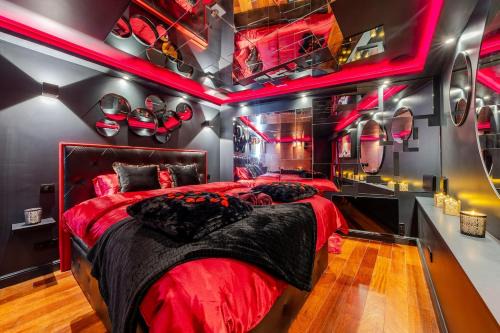 Relaxation - Balneo - Secrete Room - Luxurious - Service