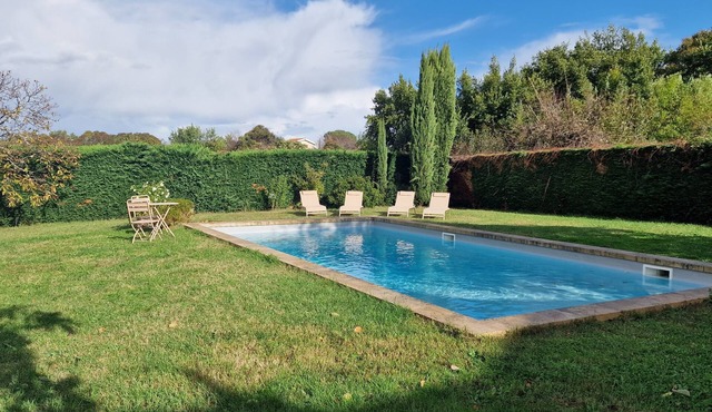 Relaxation between vineyards and ocean, family house with swimming pool,Bordeaux