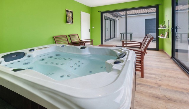 Relaxation & Serenity in Coulounieix-Chamiers – House with Pool and Spa