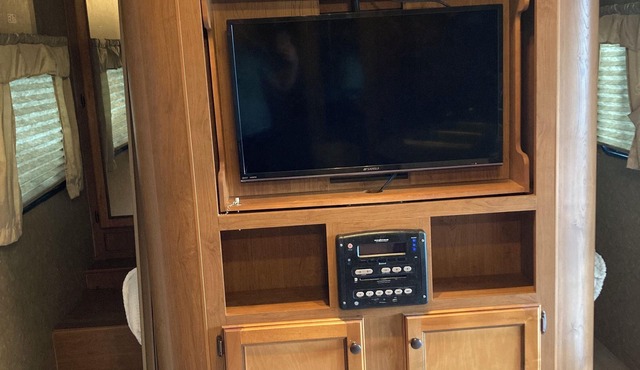 Relaxation, Privacy, Hot Tub, Pet Friendly- Kouchibouguac