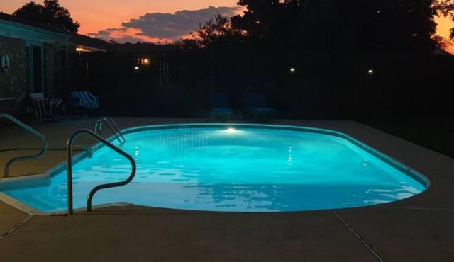 Relaxation! Private home with a pool, Perdido Key. Johnson Beach 10min away.
