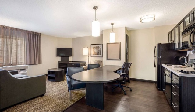 Relaxation Retreat in Jacksonville! 3 Modern Units, Pets Allowed, Full Kitchen!