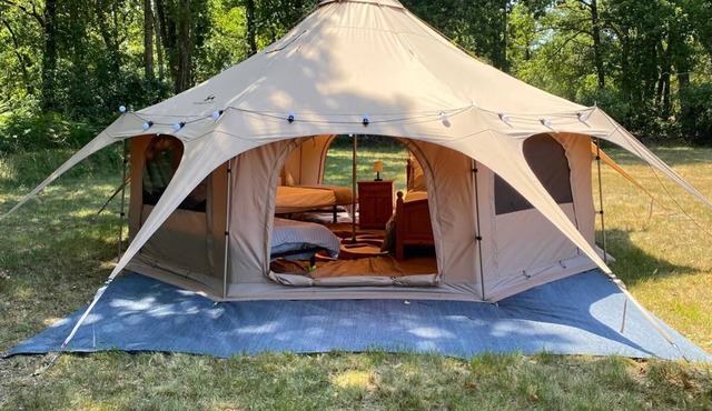 Relaxation tent