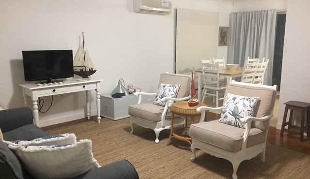 Relaxed Coastal Living Opposite Korogoro Creek