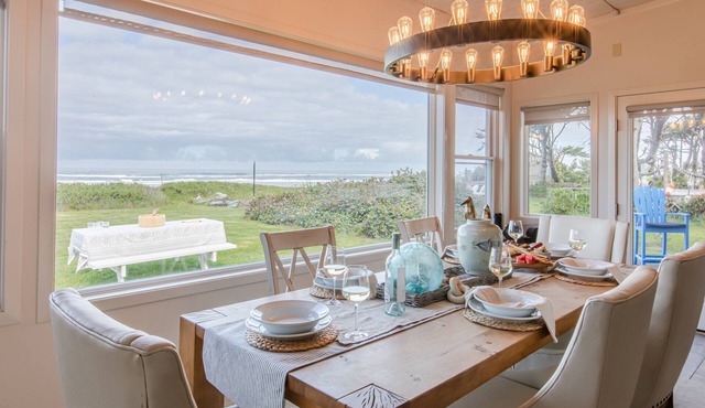 Relaxed Oceanfront Living, Direct Beach Access, Dog-Friendly, Balconies, Fireplace, Yard, Ping Pong