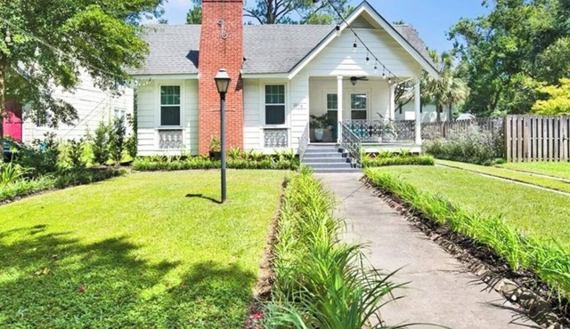 Relaxed Stylish Cottage 5 min drive from downtown in Mobile