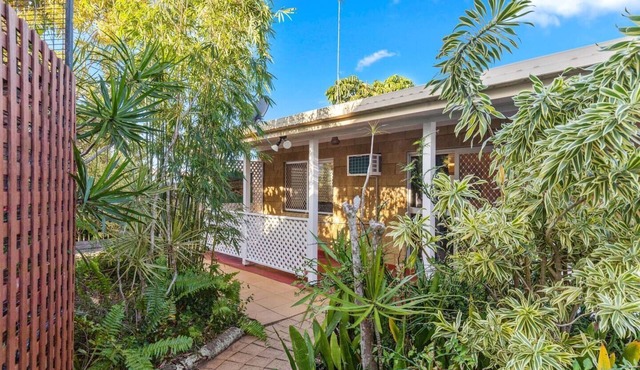 Relaxed Urangan Living at the Poolside Bungalow