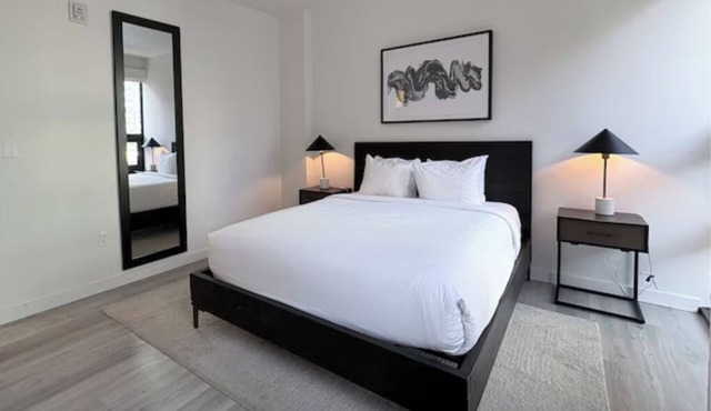 Relaxing 1 Bedroom Retreat Near Empire State Building - 3.1 miles away
