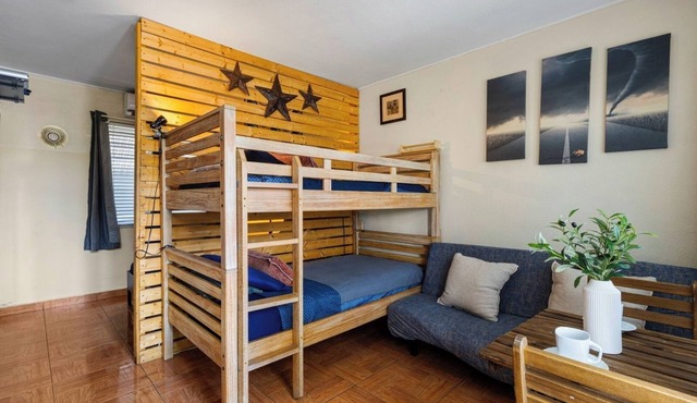 Relaxing 1BR w/BBQ, Patio and Convenient Access