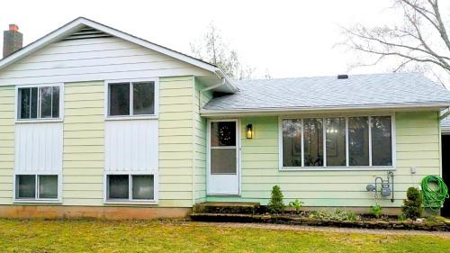 Relaxing 2-Bed Country Home Bruce Trail & Falls