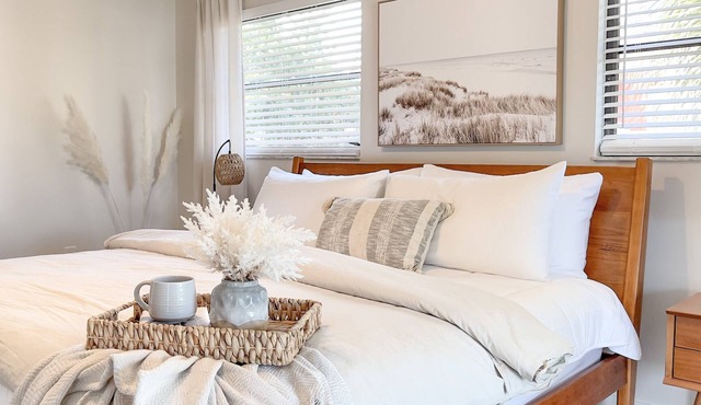 Relaxing 2 BED home near 🏖️Manasota Beach.