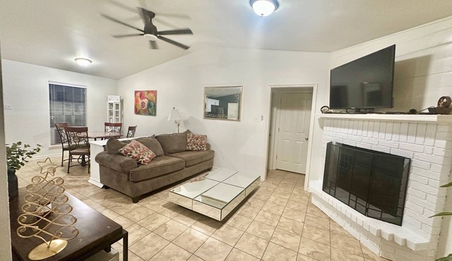 Relaxing 2-bedroom home in the heart of West Little Rock with a hot tub.