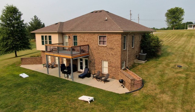 Relaxing 2800sf Countryside Bourbon Trail Home w/Game Room