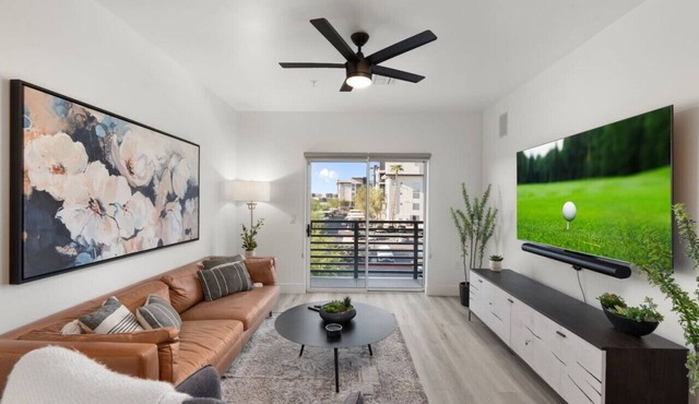 Relaxing 2BR Getaway in Scottsdale, Patio & HotTub