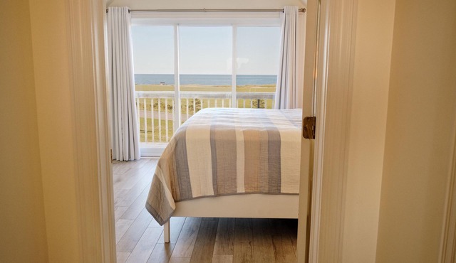 Relaxing 3 bedroom cottage located in beautiful Prince Edward Island, Canada