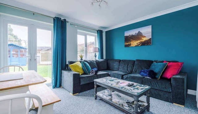 Relaxing 3 bedroom Chester Home with garden