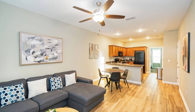 Relaxing 3bd 3bath Tallahassee Condo