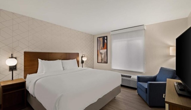 Relaxing 4-Suite Stay | King Beds + Patio BBQ for Group Visits