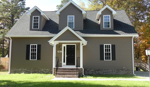 Relaxing 5 bdrm Covered Porch Central Richmond