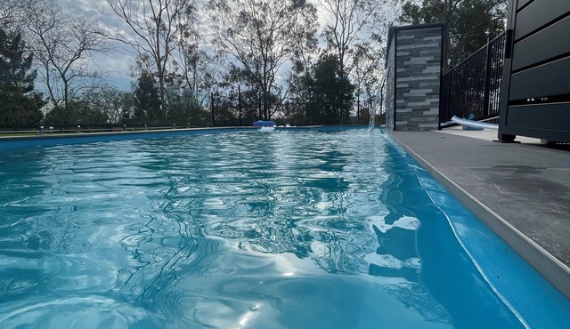 Relaxing Acreage Retreat – Pool, Spa & Media Room