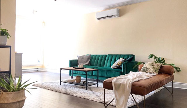 Relaxing and beautiful 2 bedroom apartment in Montreal East