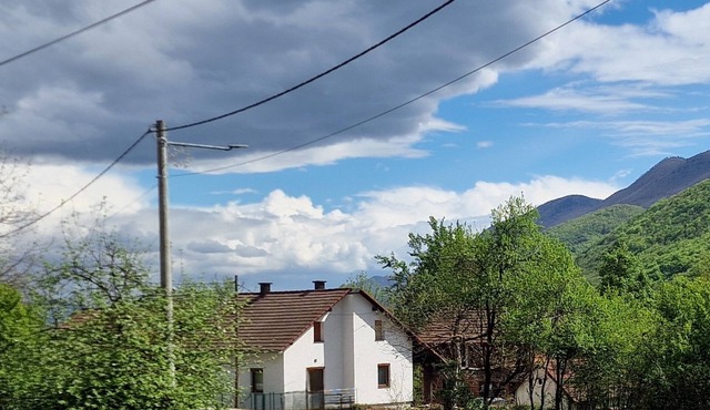 Relaxing and charming 2-bedroom house in fantastic area near Plitvička jezera