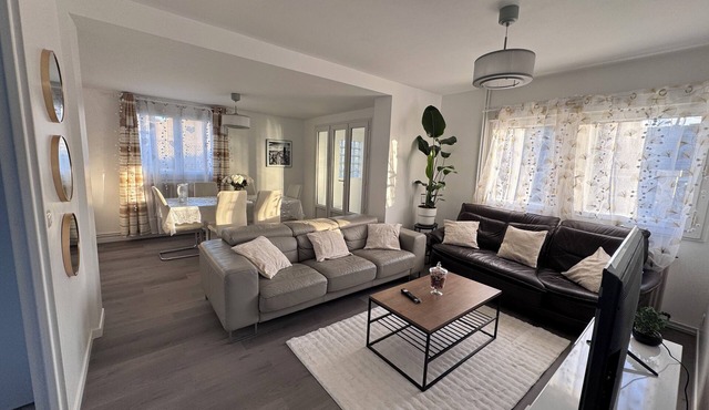 Relaxing and comfortable stay near Villepinte and Paris exhibition centers