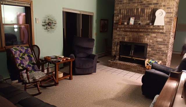Relaxing and Invigorating 5-bedroom Lakeside Home on Elm Island Lake near Aitkin