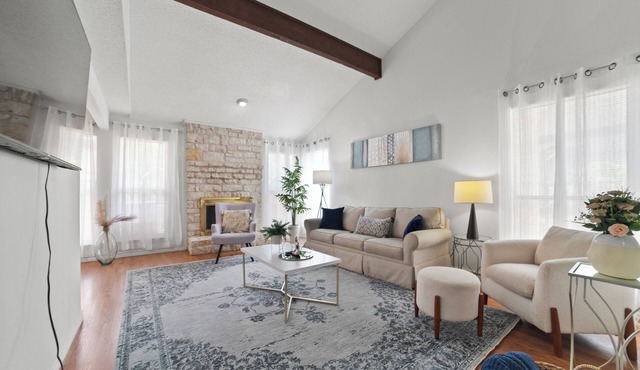 Relaxing Austin Stay Close to Downtown and Airport