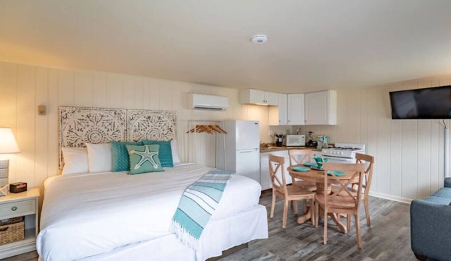 Relaxing Beach Escape | Kitchen & Free Parking | Minutes to Rehoboth