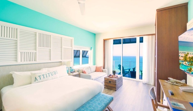 Relaxing Beachside Escape with Outdoor Pool - Close to Oceanwalk Mall