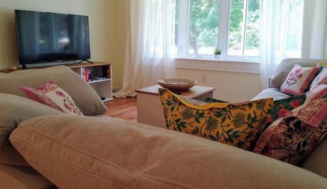 Relaxing Birdsong Bungalow