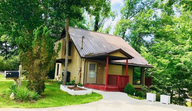 Relaxing Boone Lake house -close proximity to TRI-city/Bristol, Johnson City