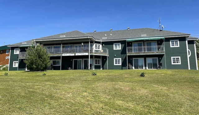 Relaxing Getaway with Spectacular Views