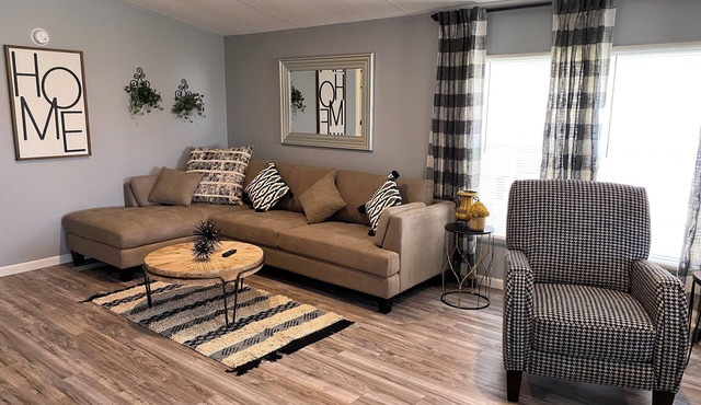 Relaxing, Charming 2-bedroom, cute, cozy, clean house in Middletown, OH