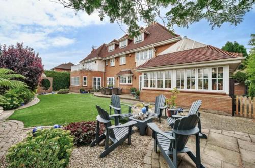 Relaxing Coastal Getaway Perfect for Families