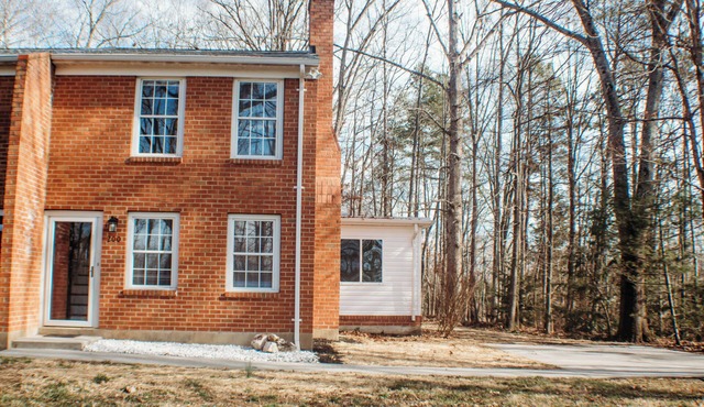 Relaxing comfort in quaint town- 3 bedroom in delightful Gordonsville