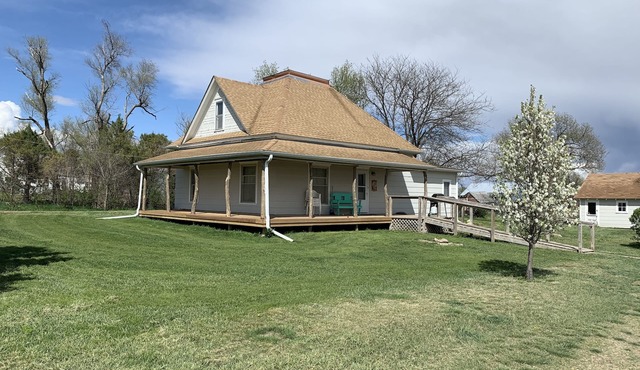 Relaxing Country Home: wide open spaces