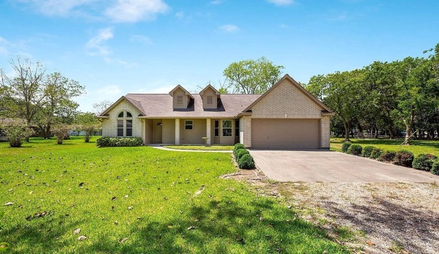 Relaxing Country house close to town and shopping