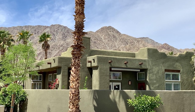Relaxing Desert Oasis-Salt Water Pool & Jacuzzi/Mountain Views/#067735 3bd