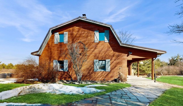 Relaxing dog-friendly water-view cabin with firepit, deck, grill, & full kitchen